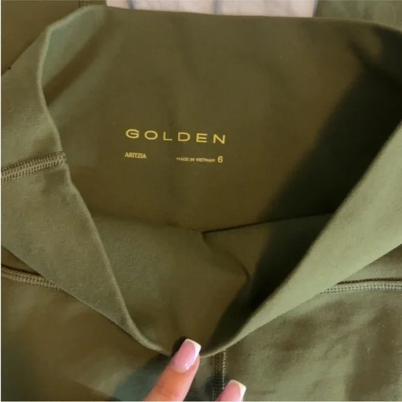 Aritzia green Activewear Set - Picture 5 of 8